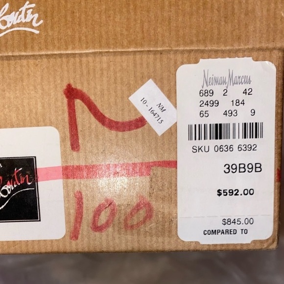 NEW Christian Louboutin Red Sueded Pumps Size 39.5 - Picture 9 of 13